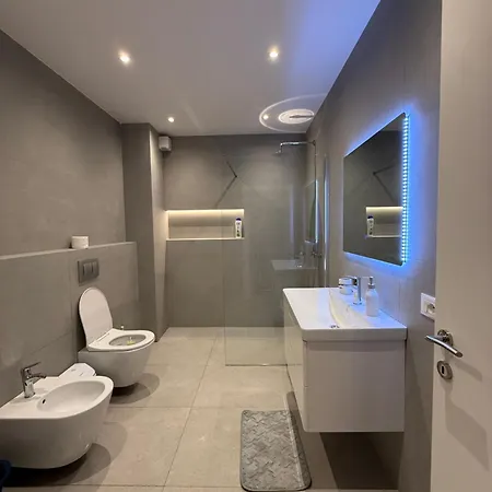 Loui Tirana Apartment Kashar