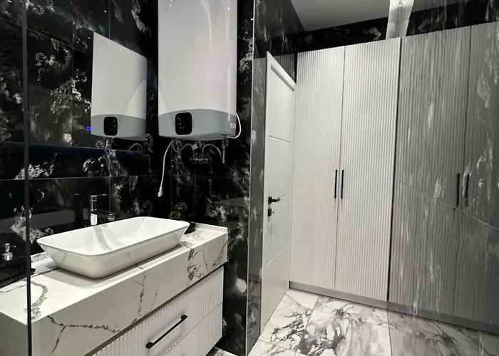 Loui Tirana Apartment *